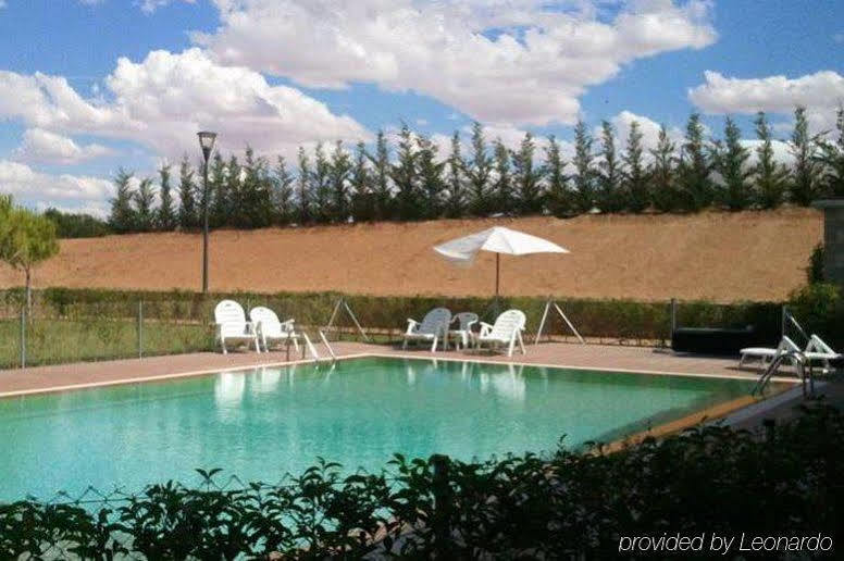 Hotel Hacienda Castellar Villarrubia De Santiago Exterior foto